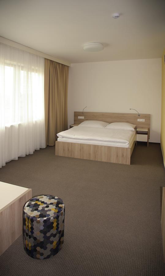 Hotel Devitka Janov Exterior photo