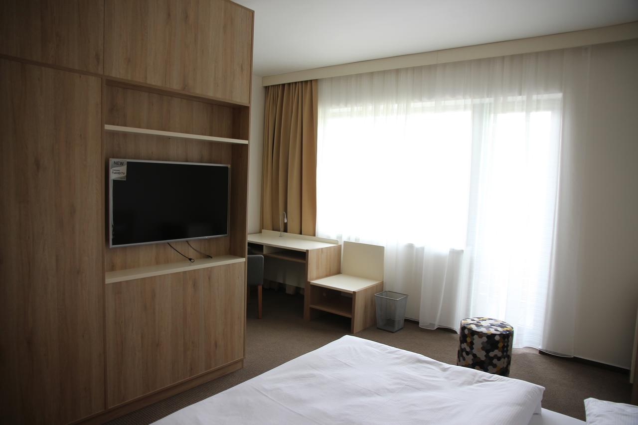 Hotel Devitka Janov Exterior photo